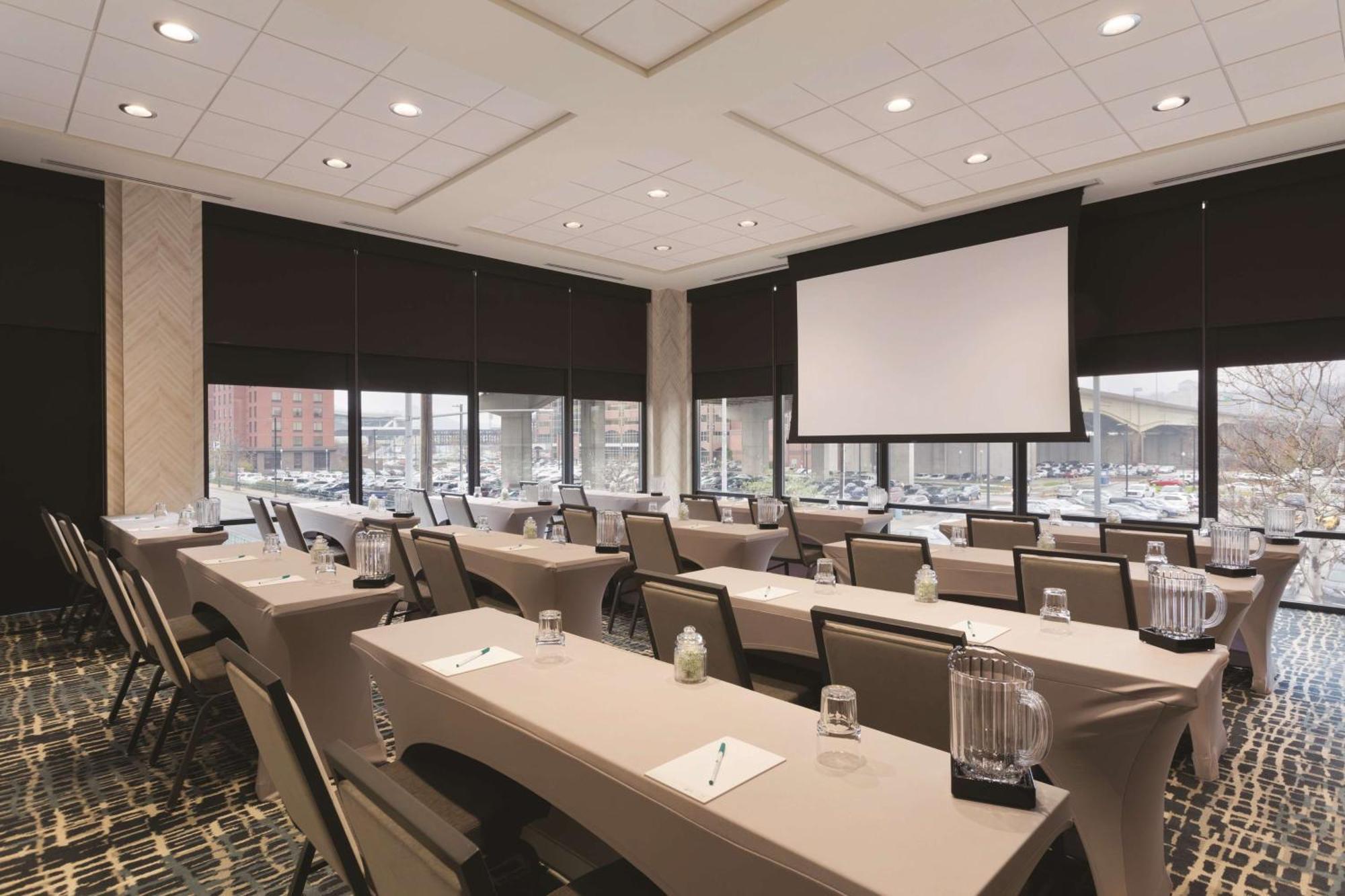 Homewood Suites By Hilton Pittsburgh Downtown Εξωτερικό φωτογραφία